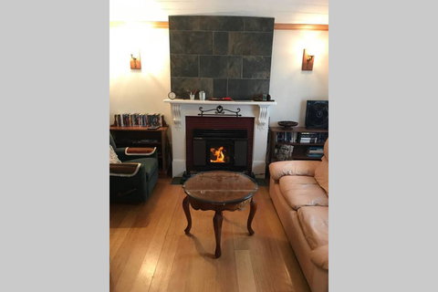 Stable Cottage - Rent Accommodation 2