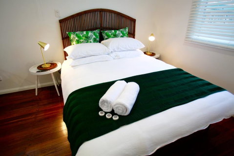 Tea Gardens Hotel - Rent Accommodation 0