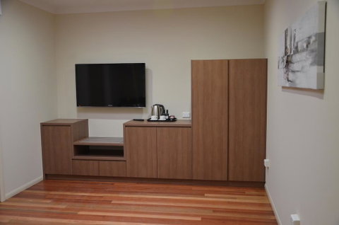 The Australian Hotel Motel - Rent Accommodation 3