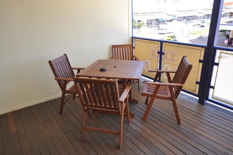 The Australian Hotel Motel - Rent Accommodation 0