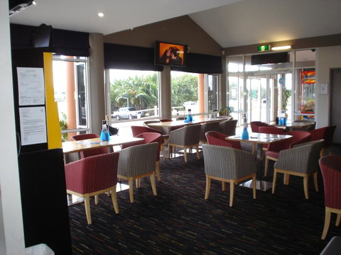 Argosy Motor Inn - Rent Accommodation 40