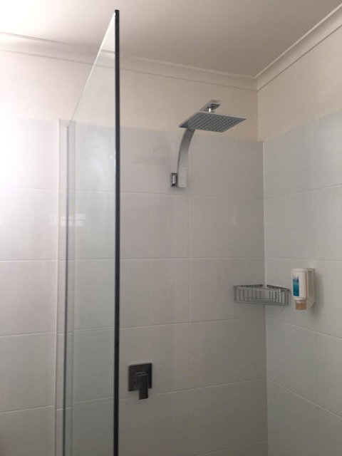 Argosy Motor Inn - Rent Accommodation 8