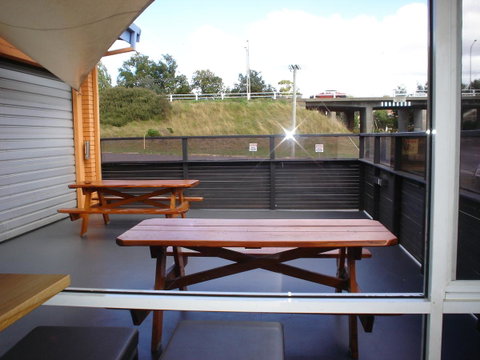 Argosy Motor Inn - Rent Accommodation 43