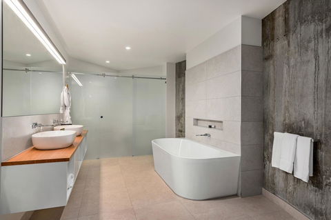 Peppers Silo - Rent Accommodation 13