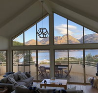Freycinet Beach House - Rent Accommodation