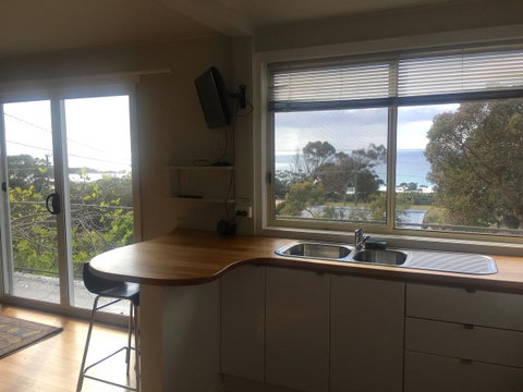 Up The Back - Rent Accommodation 11