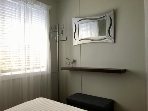Up The Back - Rent Accommodation 14