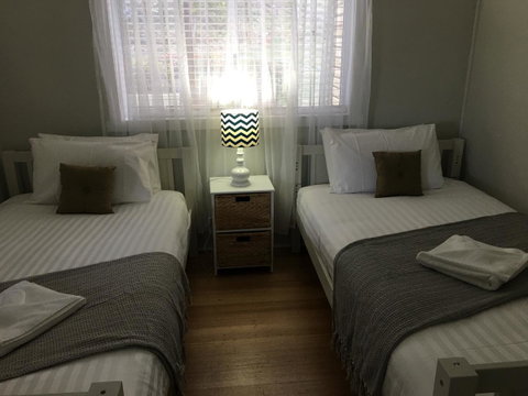 Up The Back - Rent Accommodation 18