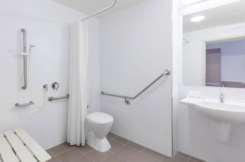 Travelodge Hotel Hobart Airport - Rent Accommodation 5