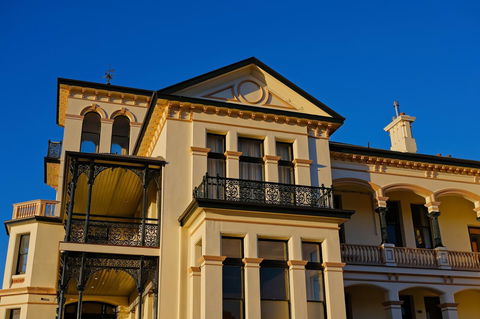 Maylands Lodge - Rent Accommodation 24