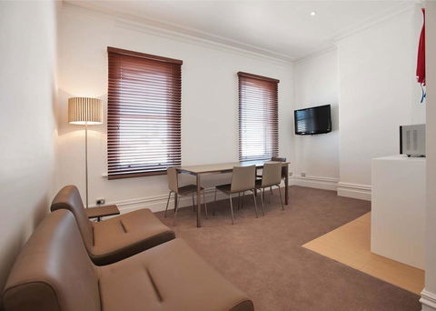 Ikon Hotel - Rent Accommodation 17