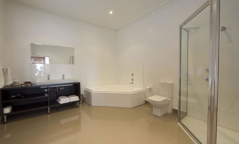 Ikon Hotel - Rent Accommodation 2