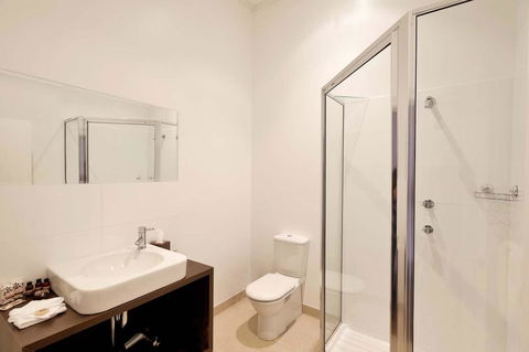 Ikon Hotel - Rent Accommodation 33