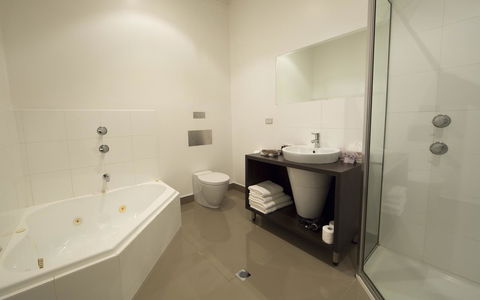 Ikon Hotel - Rent Accommodation 9
