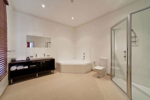 Ikon Hotel - Rent Accommodation 16