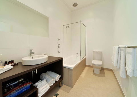 Ikon Hotel - Rent Accommodation 18