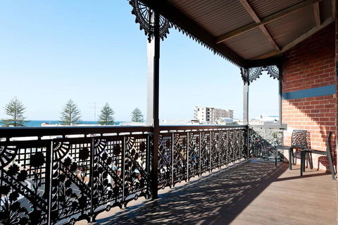 Ikon Hotel - Rent Accommodation 26