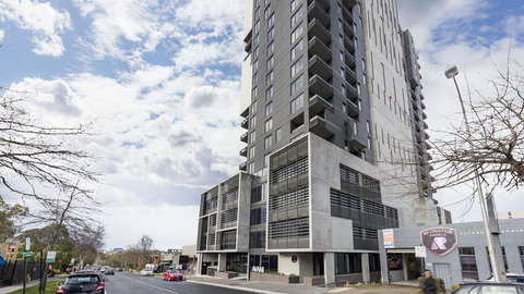Avani Melbourne Box Hill Residences - Rent Accommodation 0