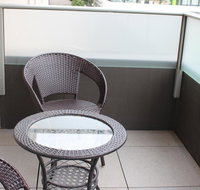 Poplar Box Hill Apartment - Rent Accommodation