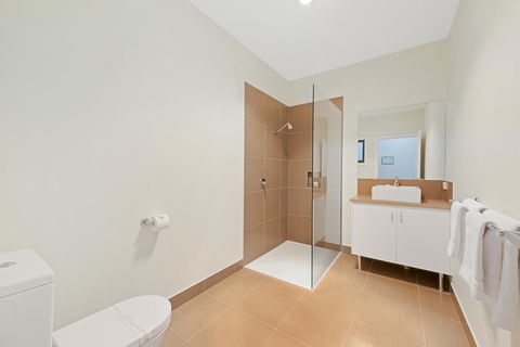 High Country Holiday Park - Rent Accommodation 1