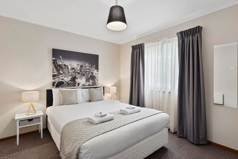 High Country Holiday Park - Rent Accommodation 10