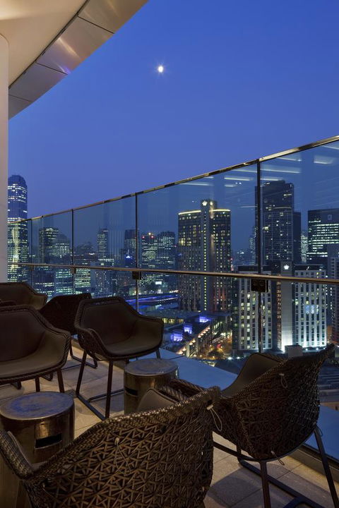 Crown Metropol Melbourne - Rent Accommodation 10