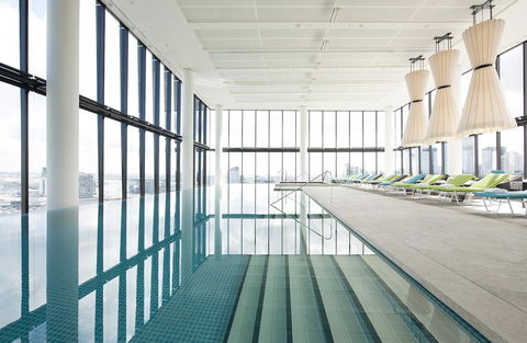 Crown Metropol Melbourne - Rent Accommodation 16