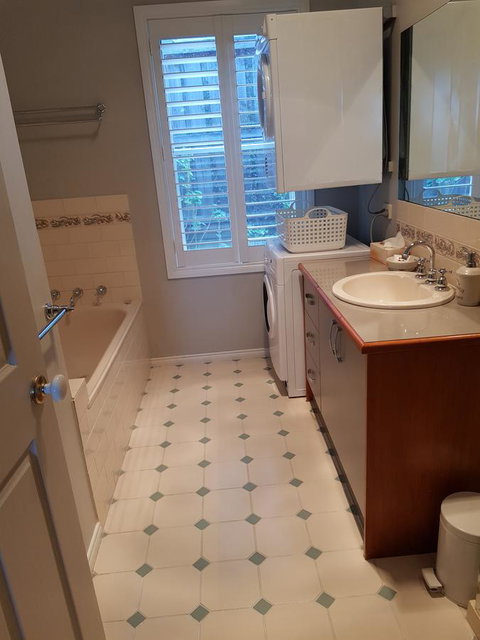 Oxford Rise Apartment - Rent Accommodation 10