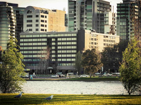 Mercure Melbourne Albert Park - Rent Accommodation 0