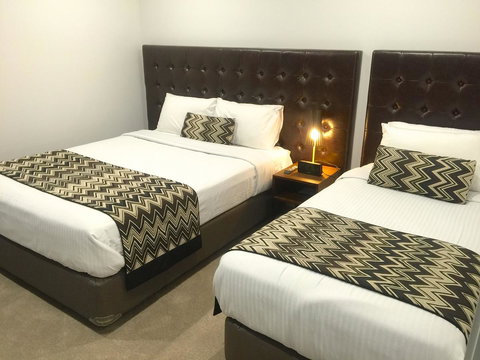 Whitehorse Apartments Hotel - Rent Accommodation 18