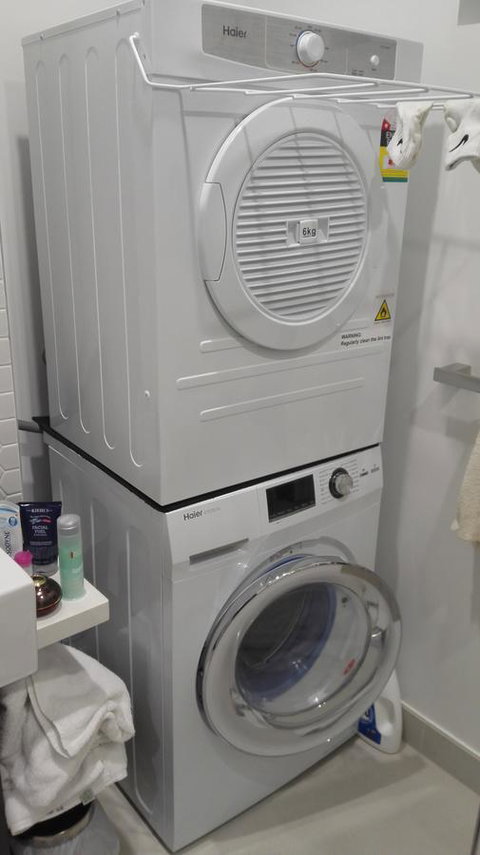 Whitehorse Apartments Hotel - Rent Accommodation 12
