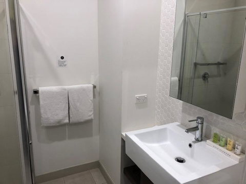 Whitehorse Apartments Hotel - Rent Accommodation 3