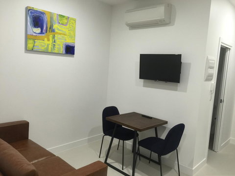 Whitehorse Apartments Hotel - Rent Accommodation 32