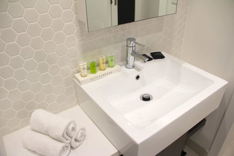 Whitehorse Apartments Hotel - Rent Accommodation 26