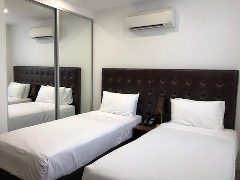 Whitehorse Apartments Hotel - Rent Accommodation 4
