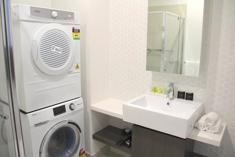 Whitehorse Apartments Hotel - Rent Accommodation 19