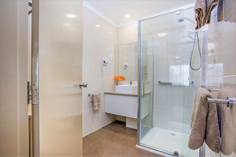 Comfort Inn Warrnambool International - Rent Accommodation 3