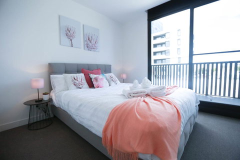 Box Hill 2 Bedroom Apt (La Maison) 02 - Rent Accommodation 3