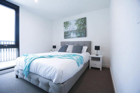 Box Hill 2 Bedroom Apt (La Maison) 02 - Rent Accommodation 0