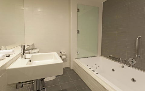 Causeway 353 Hotel - Rent Accommodation 9