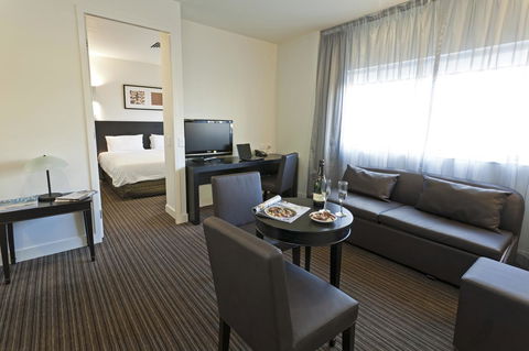 Causeway 353 Hotel - Rent Accommodation 10