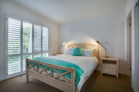 Cute Cottage On Cain - Beach At End Of Street - Rent Accommodation 13