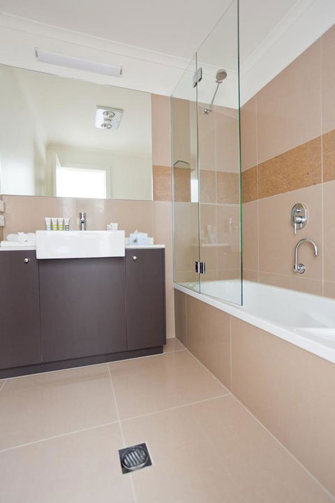 Bairnsdale International - Rent Accommodation 4