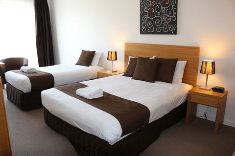 Bairnsdale International - Rent Accommodation 12