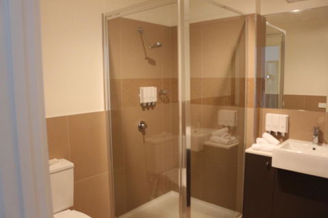 Bairnsdale International - Rent Accommodation 25