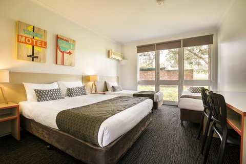 Burvale Hotel - Rent Accommodation 0