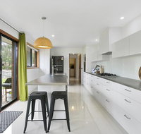 Fairhills - NEW LISTING beautifully styled - Rent Accommodation