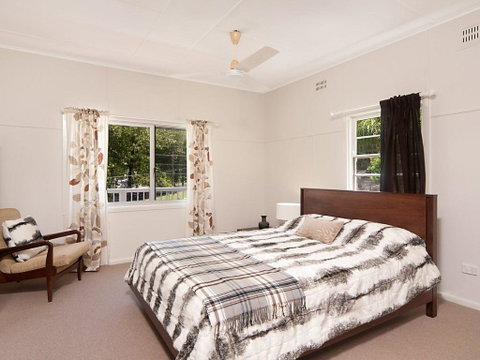 The Blue House - Flat Walk To River And Beach - Rent Accommodation 1