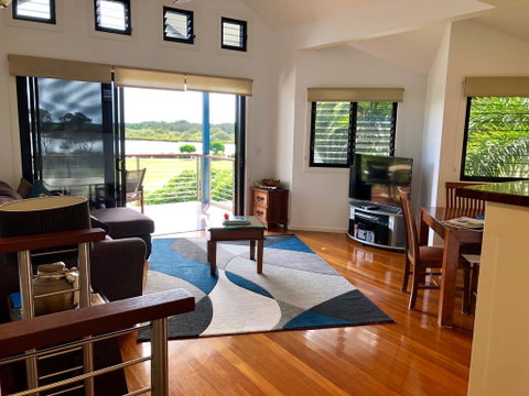 The Boathouse - Rent Accommodation 2