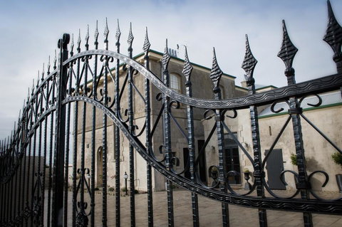 The Customs House B & B - Rent Accommodation 3